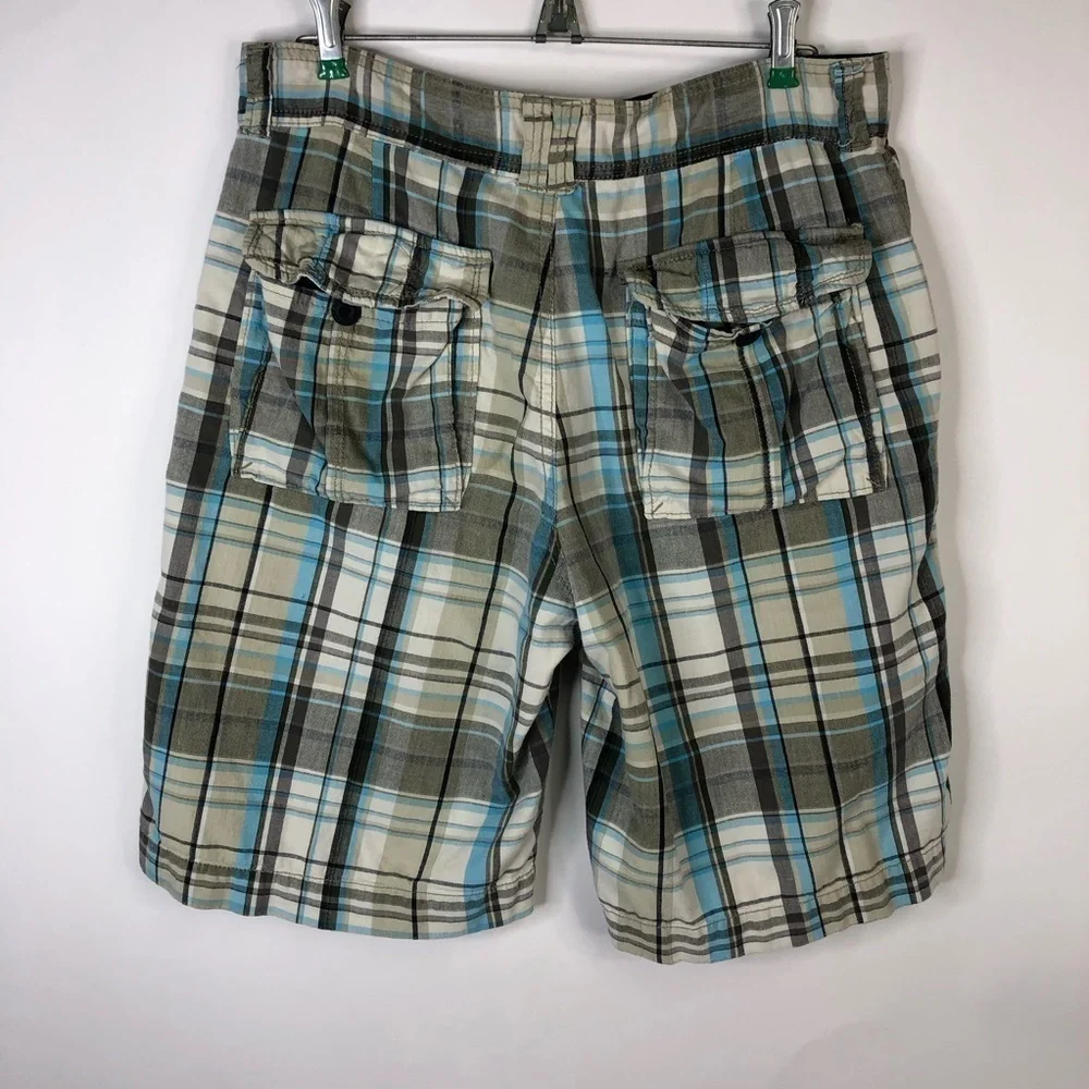Union Bay blue white black long plaid shorts 32